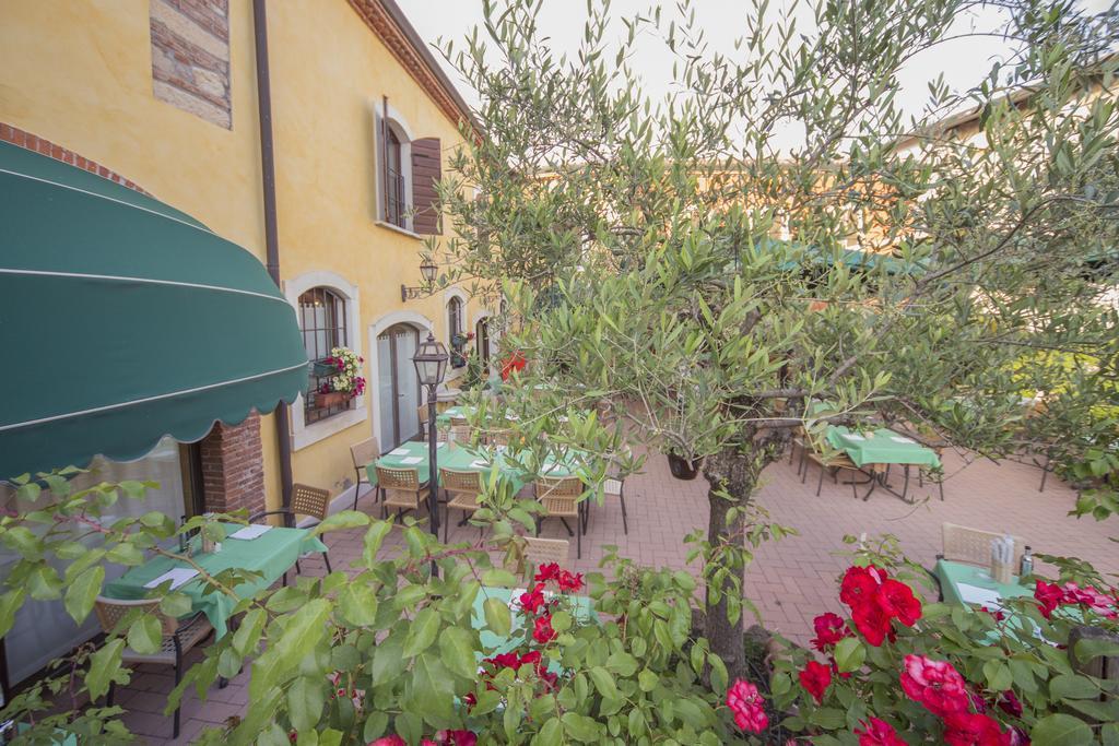 Hotel Antichi Cortili Доссобуоно Экстерьер фото