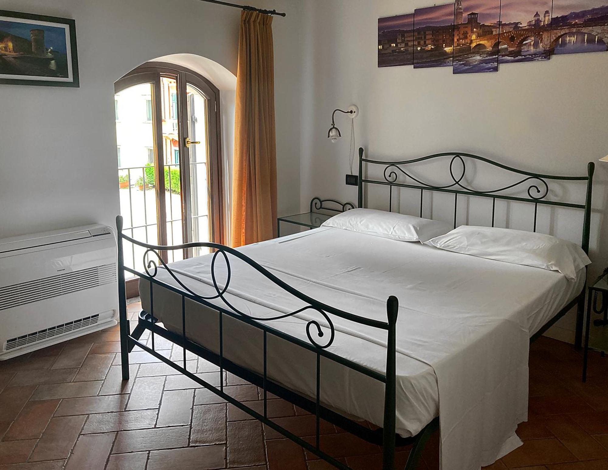 Hotel Antichi Cortili Доссобуоно Экстерьер фото