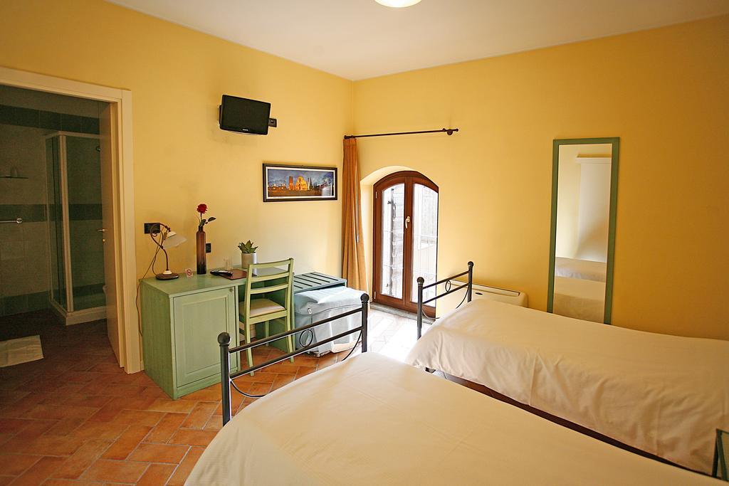 Hotel Antichi Cortili Доссобуоно Экстерьер фото